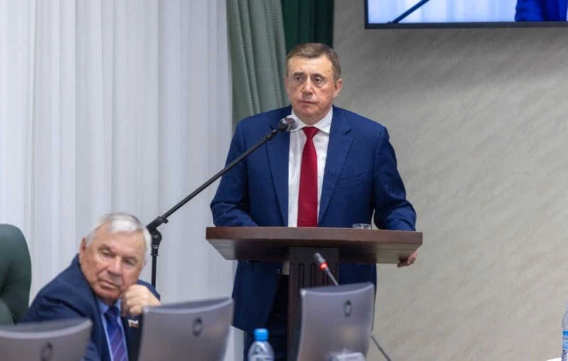 Губернатор Валерий Лимаренко отчитался перед депутатами о работе правительства за 2023 год