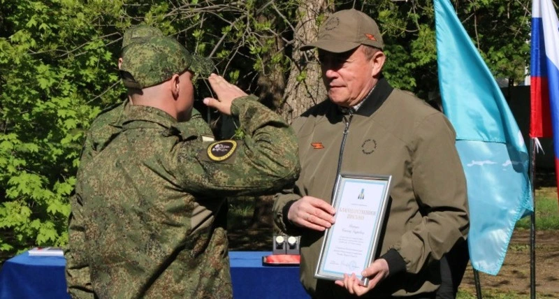 Накануне Дня Победы губернатор встретился в ДНР с бойцами