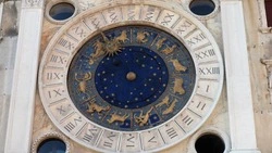 Кризис и много любви: гороскоп на январь 2024 года для всех знаков зодиака