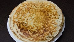 Быстрый рецепт блинов: первый день Масленицы 2024