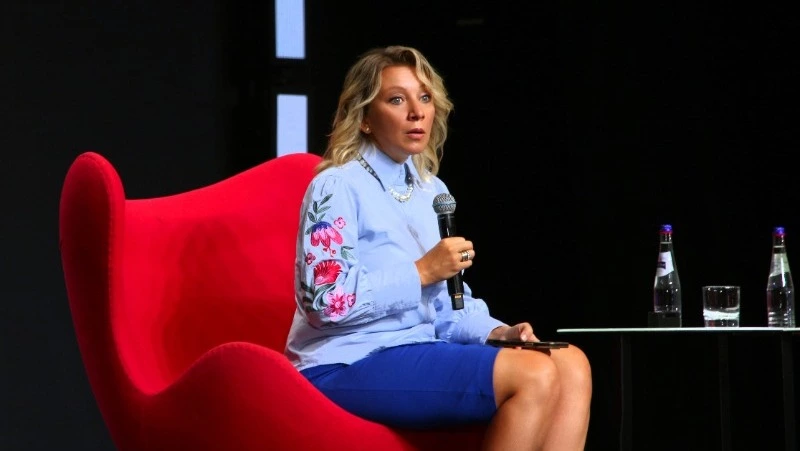 Мария Захарова — молодежи Сахалинской области: «Учитесь каждый день!»