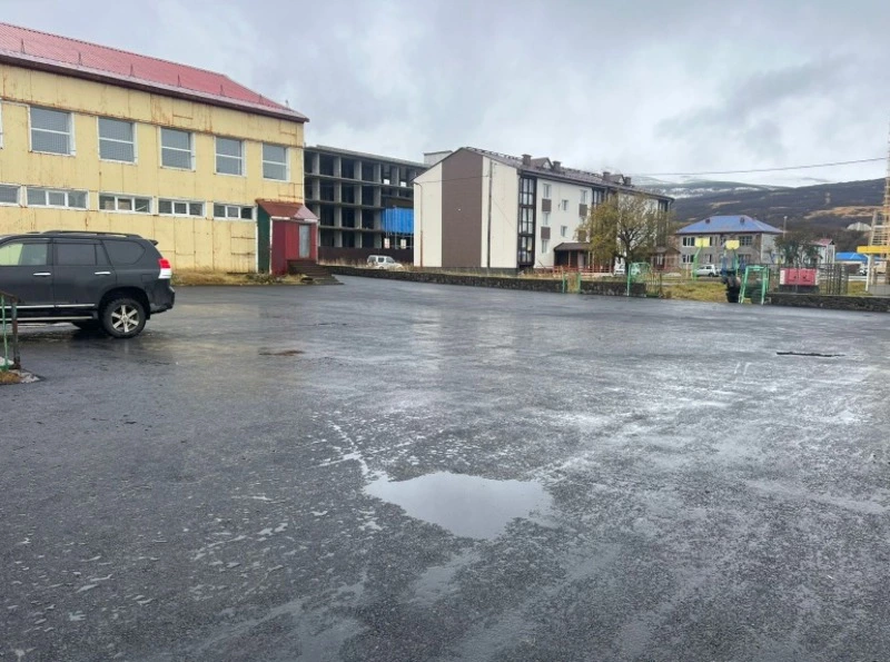 Обустройство площадки для городских   мероприятий продолжится