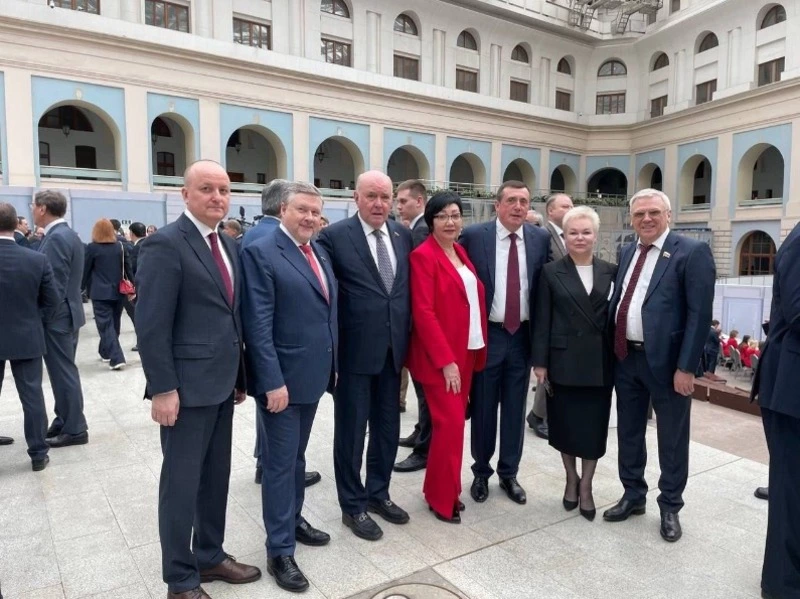 Губернатор Сахалинской области  - на церемонии послания Президента