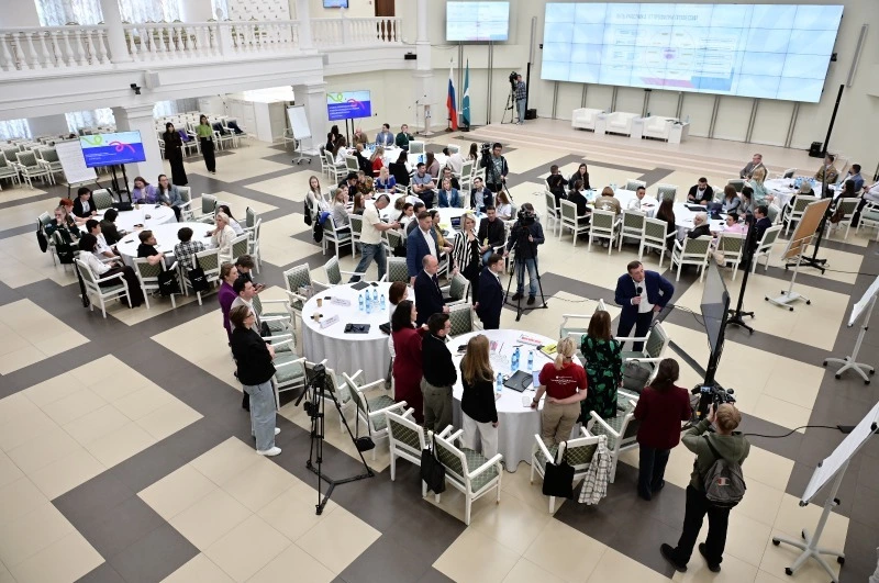 Эксперты обсудили практики по развитию кадрового потенциала в области