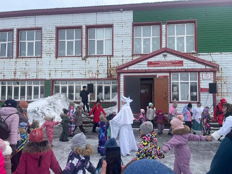 Северокурильчане голосуют и отмечают Масленицу