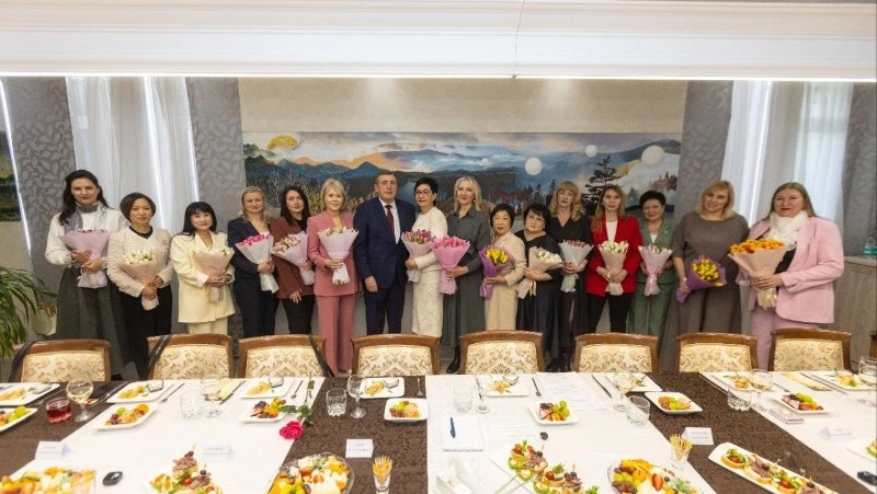 Валерий Лимаренко встретился с представительницами бизнес-сообщества Сахалина